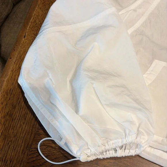 BNWT LULULEMON white cropped SCUBA anorak jacket Women’s Size 4 - Picture 6 of 10